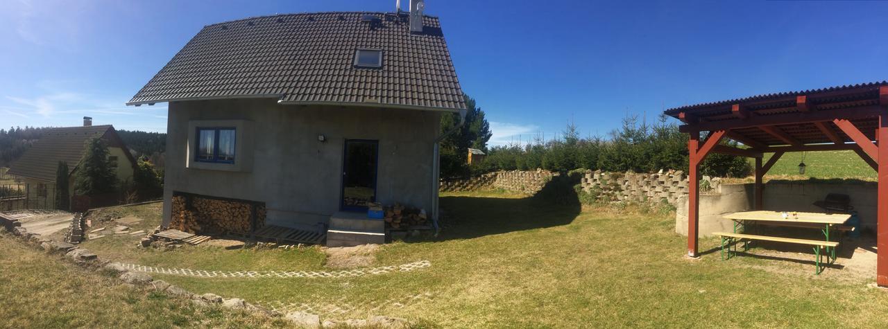Chata U Rybnika Msecke Zehrovice エクステリア 写真